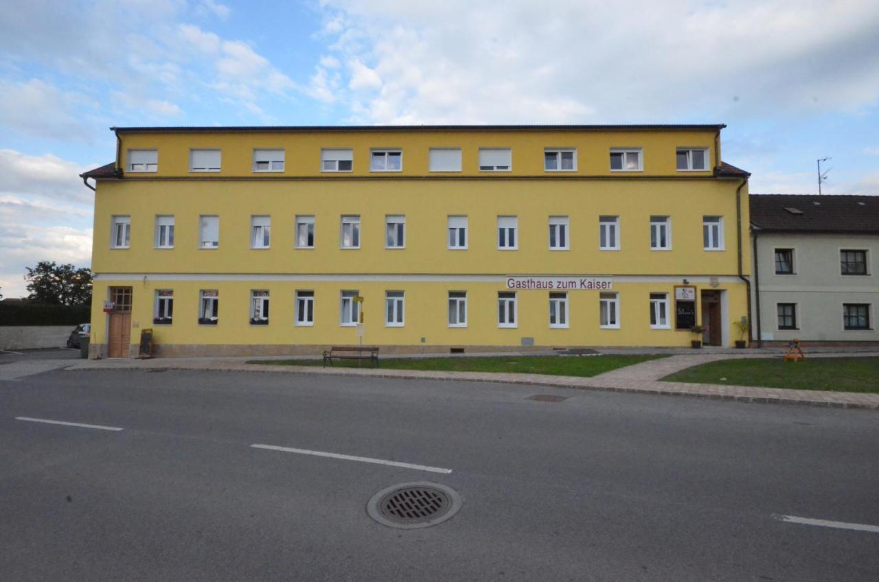 Готель Wartmannstetterhof Wartmannstetten Екстер'єр фото